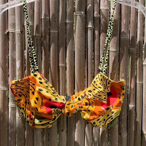 It’s Now Cool The Knot Bandeau Top - Picture 8 of 14